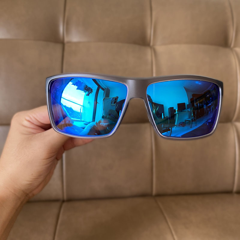 Scratch-Resistant Polarized Sunglasses