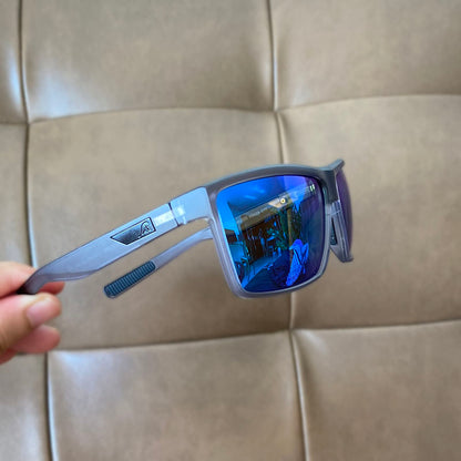 Scratch-Resistant Polarized Sunglasses